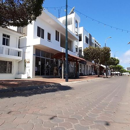 Historico Hostal Elizabeth Puerto Ayora  Eksteriør bilde
