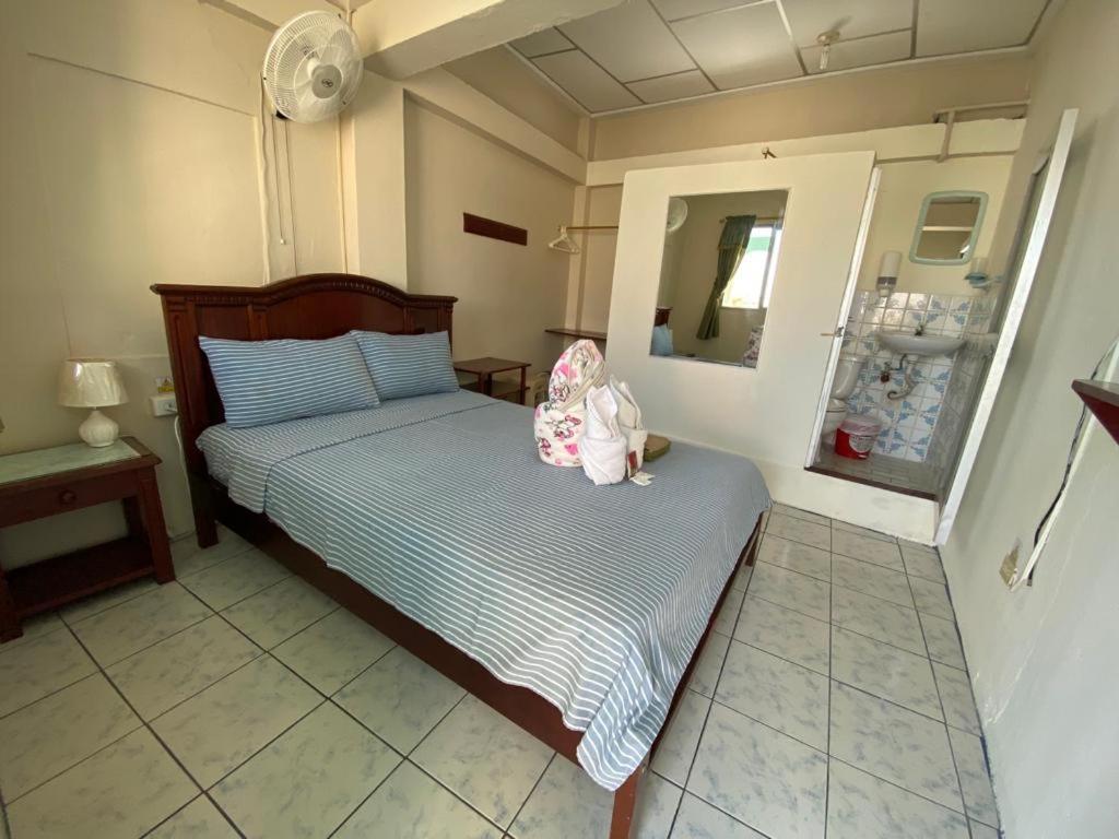 Historico Hostal Elizabeth Puerto Ayora  Eksteriør bilde